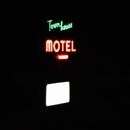 Townhouse Motel - Hotels