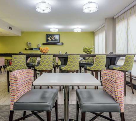 Hampton Inn Tampa-International Airport/Westshore - Tampa, FL