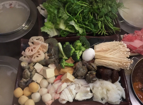 Premium Seafood Hot Pot - Chicago, IL