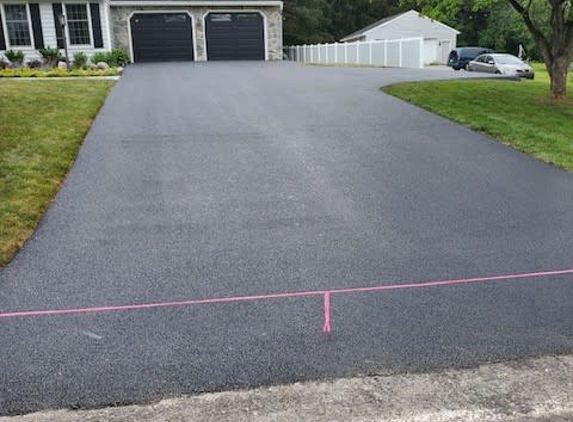 Ross Paving Services - Spring Grove, PA