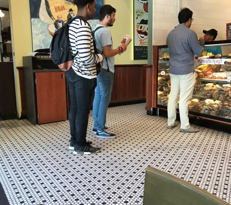 Einstein Bros Bagels - Pasadena, CA