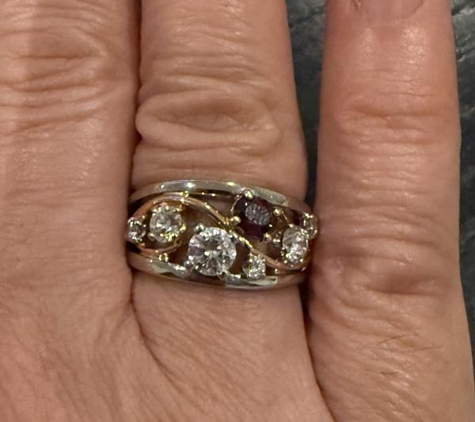 Desma Designs Fine Jewellery - Croydon, VIC