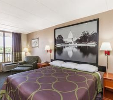 Super 8 by Wyndham Manassas - Manassas, VA