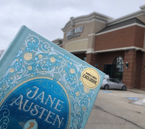 Barnes & Noble Booksellers - Akron, OH