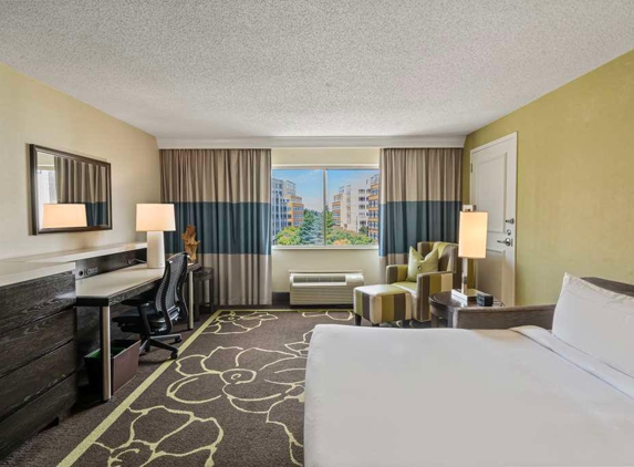 DoubleTree by Hilton Charlotte Uptown - Charlotte, NC