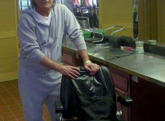 Cutting Loose Hair Design - Nashville, TN