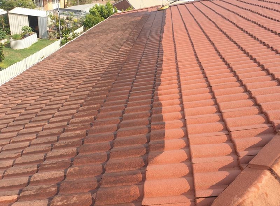 Cleanupcrew - Bundaberg, QLD. During a roof clean