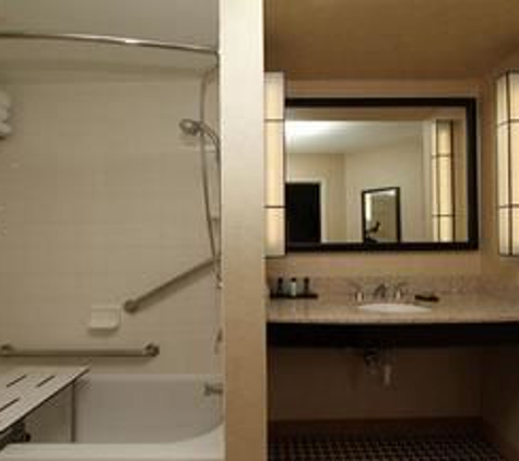 Hampton Inn - Romulus, MI