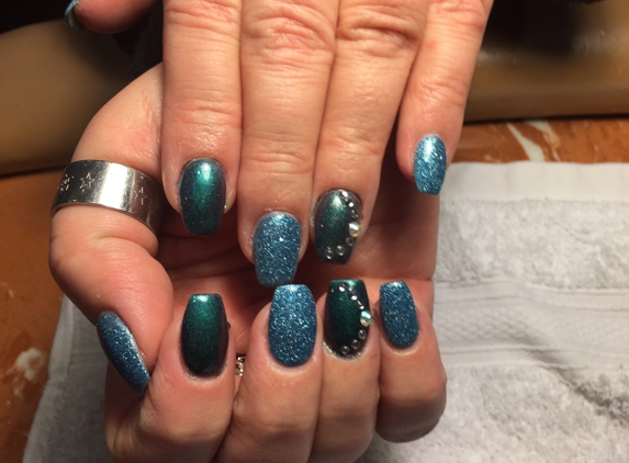 Sisters  Nails Salon - Morristown, NJ