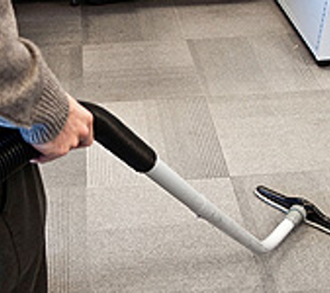 T & R Janitorial Blg Service