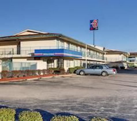Motel 6 - Owensboro, KY