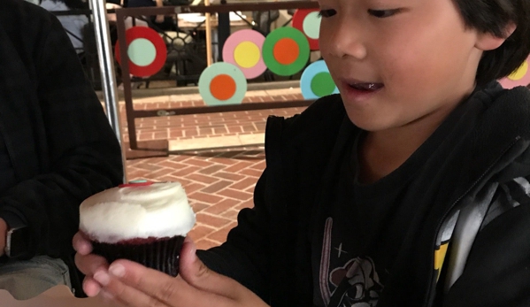 Sprinkles Cupcakes - Glendale, CA