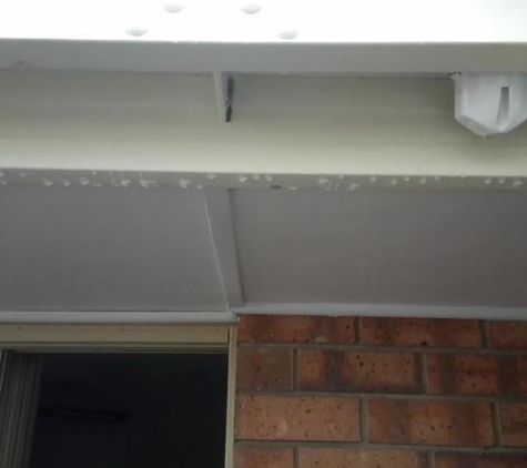Relaxed Outdoor Living - Maslin Beach, SA. water from the gutter