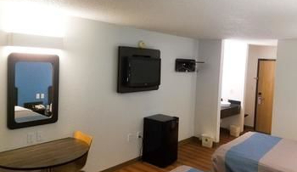 Motel 6 - Indianapolis, IN