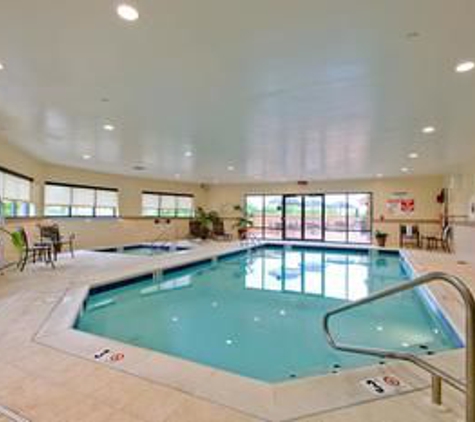 Hampton Inn & Suites Frederick-Fort Detrick - Frederick, MD