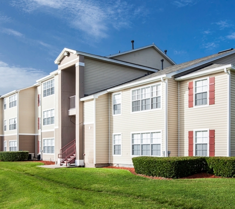 Windy Pines Apartments - Daytona Beach, FL