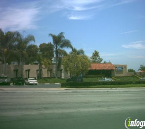 Tina Madan - Laguna Hills Animal Hospital - Laguna Woods, CA