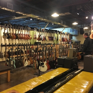 Carter Vintage Guitars - Nashville, TN