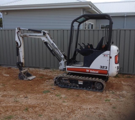 Jurien Mini Excavators - Jurien Bay, WA