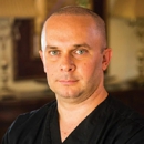 Mora, Cesar, MD - Physicians & Surgeons