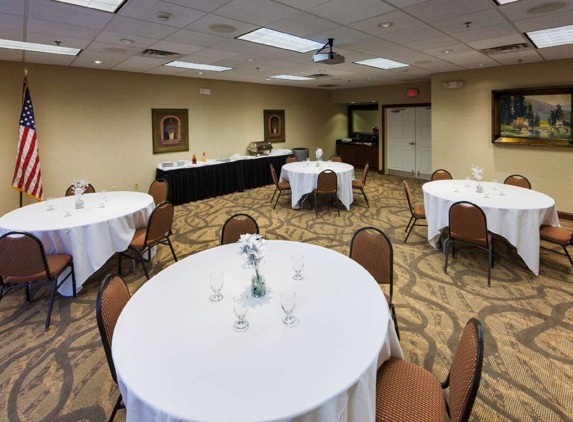 Homewood Suites by Hilton Champaign-Urbana - Champaign, IL