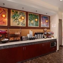 Ramada by Wyndham Rockville Centre - Hotels