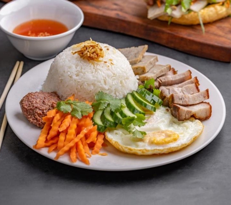 BM Corner - Pimpama, QLD. Steam Rice