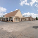 Hotel O Daylight Inn Elkhart I-90, IN - Hotels
