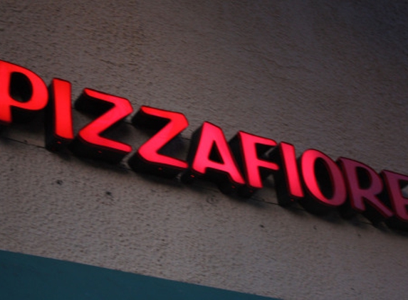 Mamma Caruso's Pizzeria - miami, FL