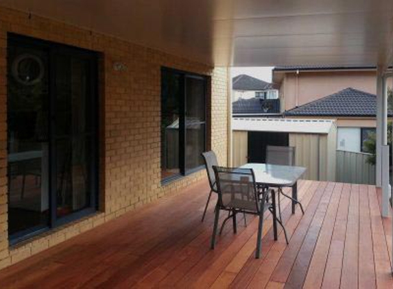 Judds Garages - Edgeworth, NSW