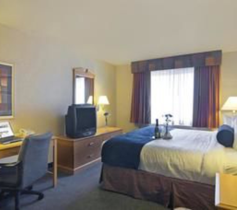 Marco LaGuardia Hotel & Suites - Flushing, NY