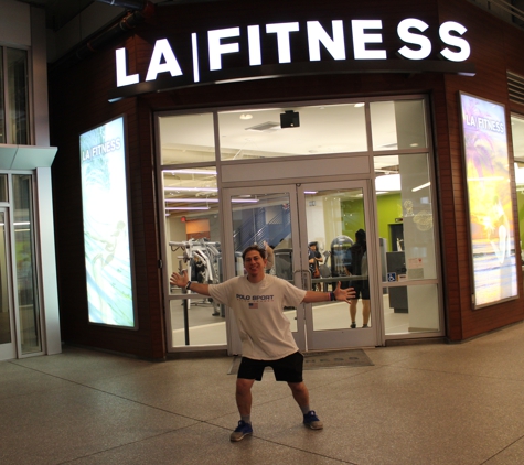 LA Fitness - Los Angeles, CA