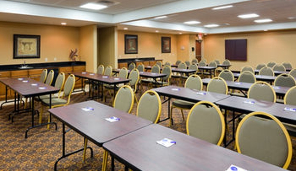 Holiday Inn Express & Suites Somerset Central - Somerset, KY