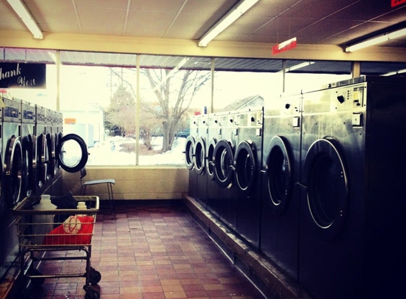 Michigan Street Laundromat - Grand Rapids, MI