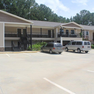 High Falls Hide-A-Way Lodge - Barnesville, GA