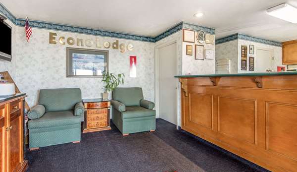 Econo Lodge - Castro Valley, CA