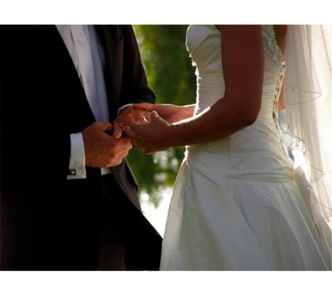 Lesley Gasmier WA Wedding Celebrant - Ardross, WA