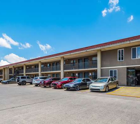 Quality Inn & Suites Hot Springs-Lake Hamilton - Hot Springs National Park, AR