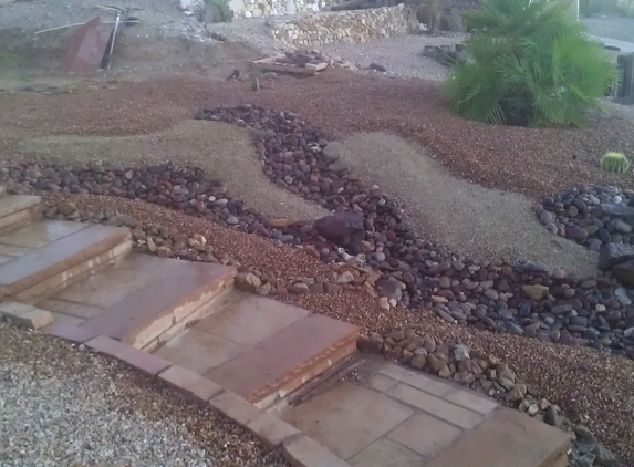 Garitee Landscapes & Bobcat Service - lake havasu city, AZ