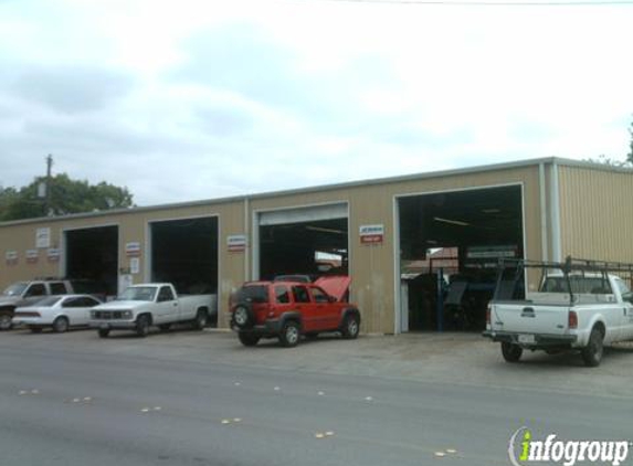 Badders Garage - San Antonio, TX
