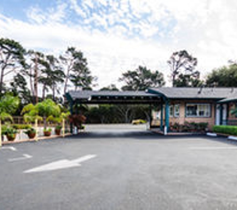 Padre Oaks Motel - Monterey, CA