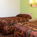 Super 7 Motel - Lodging