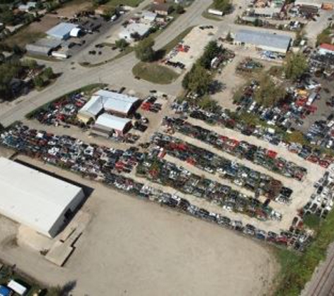 Universal Auto Parts & Salvage - Mount Pleasant, WI