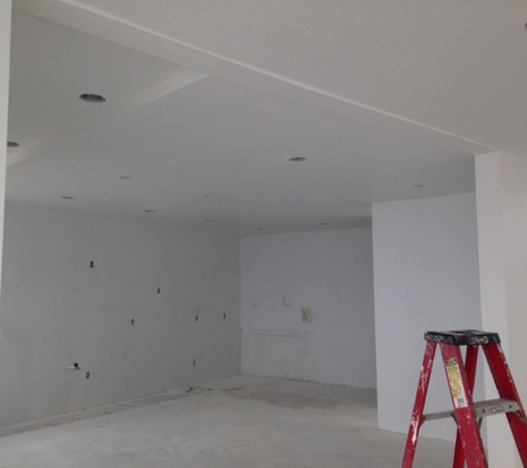 Alfredo and Stucco Drywall