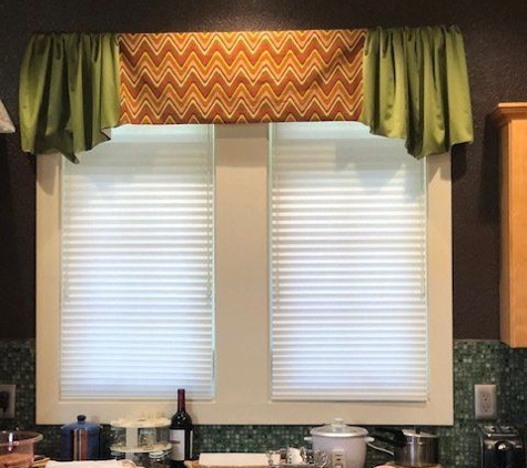 Absolute Design By Cyndee'S Custom Blinds & Draperies - Klamath Falls, OR