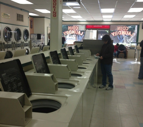 Wash 'n Dry Coin Laundry - San Dimas, CA