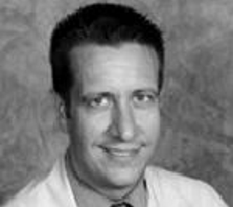 Dr. Tony R. Vancauwelaert, MD - Chicago, IL