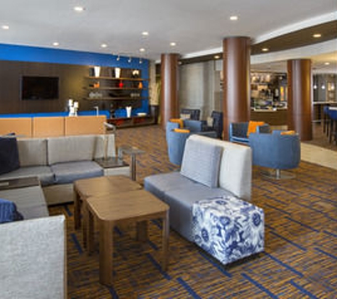 Courtyard by Marriott - Dorchester, MA