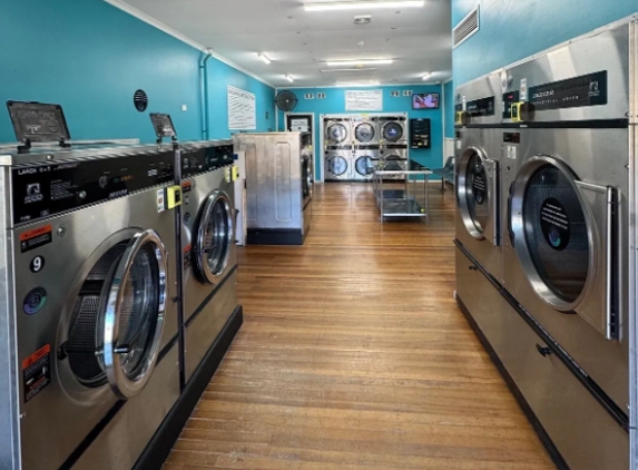 Logan West Laundromat - Regents Park, QLD