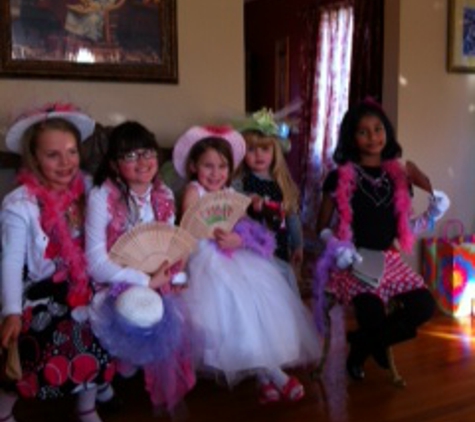 Little Ladies and Lace Tea Parlor - Holts Summit, MO